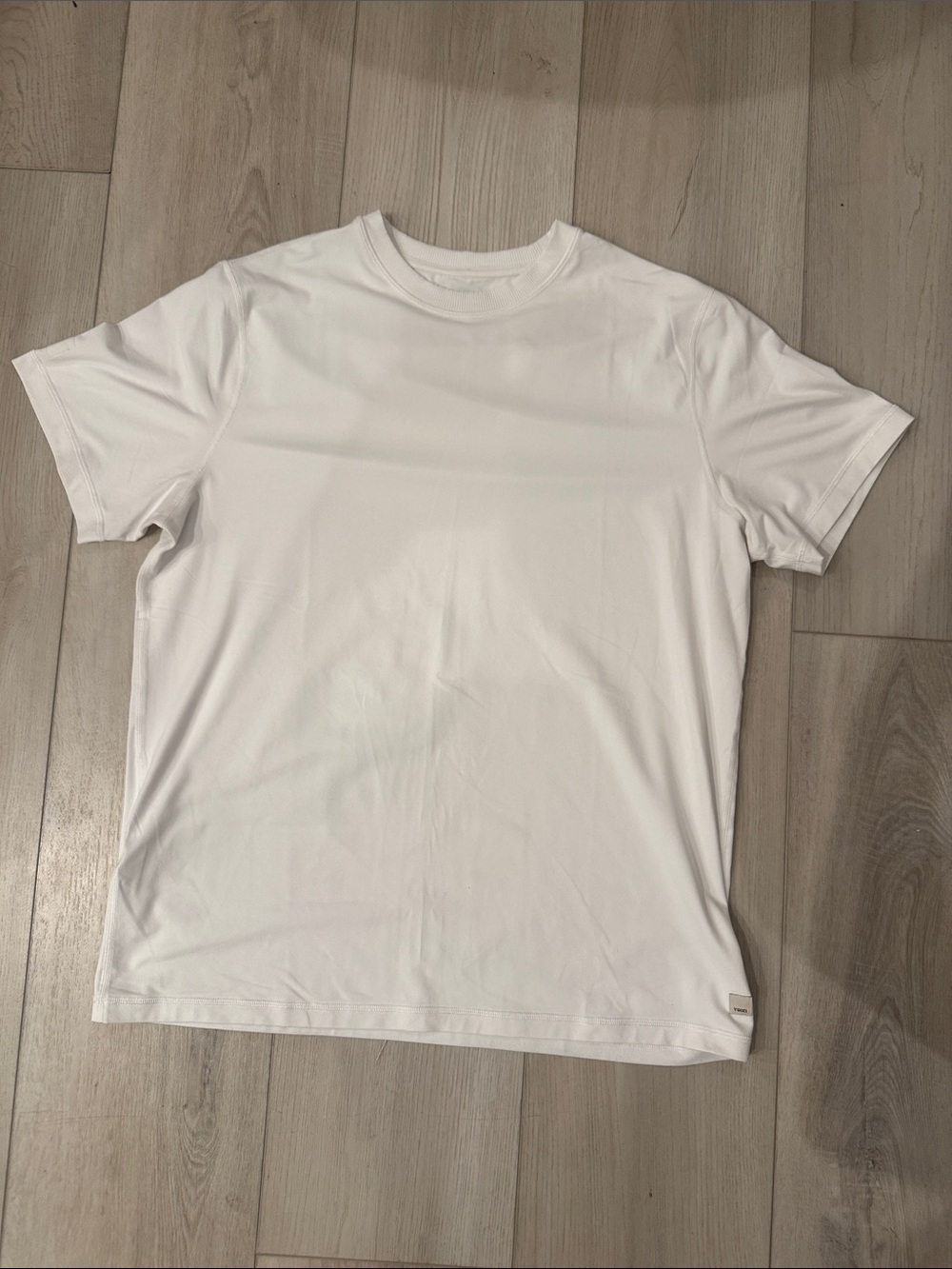 Vuori White Short Sleeve Performance Tee